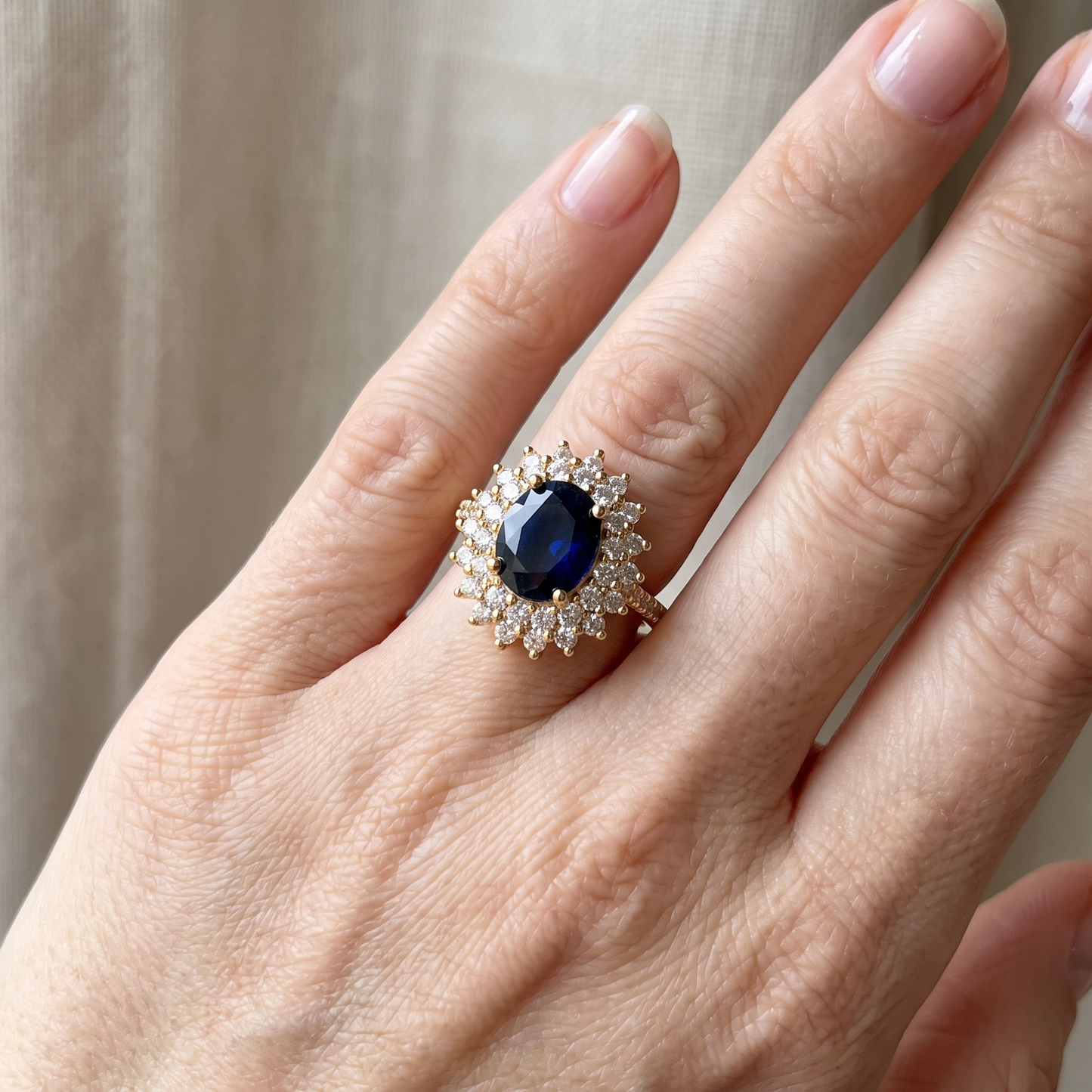Delphine – Golden Chic Ring with Blue Stone