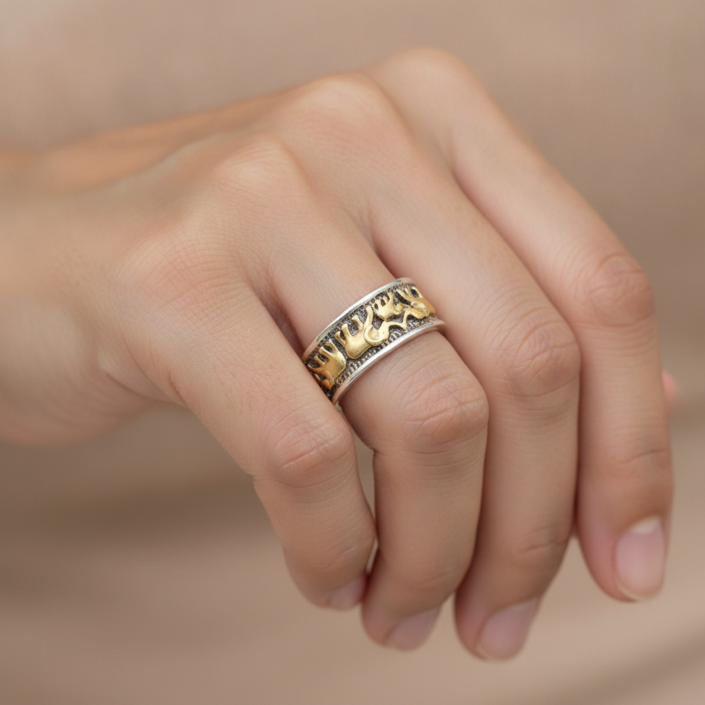 Eli – Elephant Ring Gold Vintage