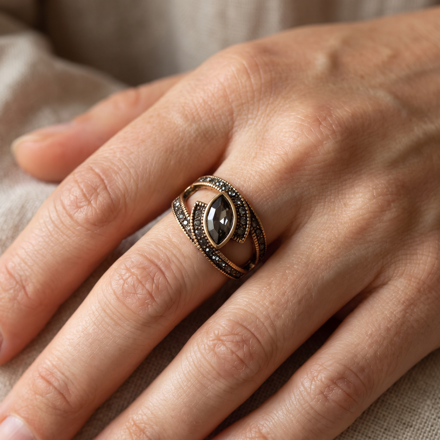 Amena – Stylish Ring of Dark Crystal