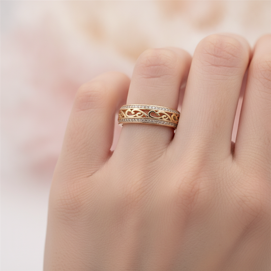 Yeri – Stylish Hollow Ring