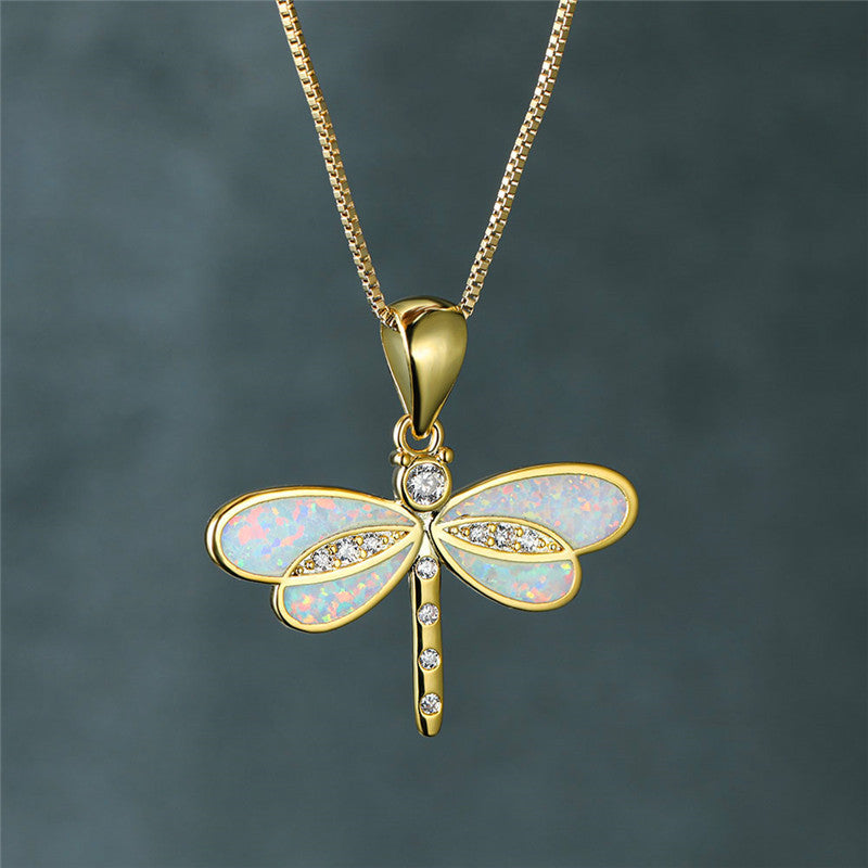 Siena – Necklace with Dragonfly in Gold and Opal