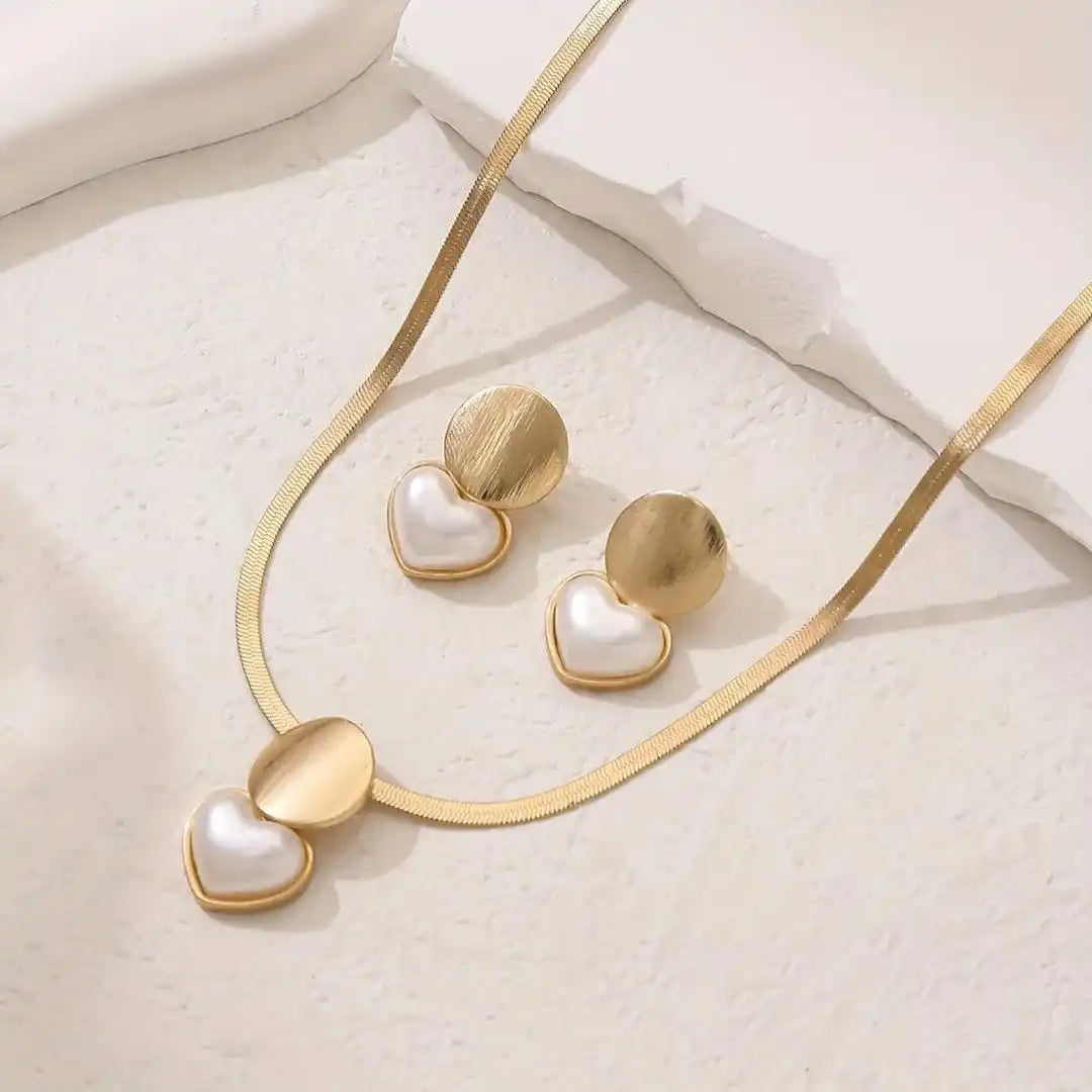 Women's 3-Piece Jewelry Set with Heart Pendants