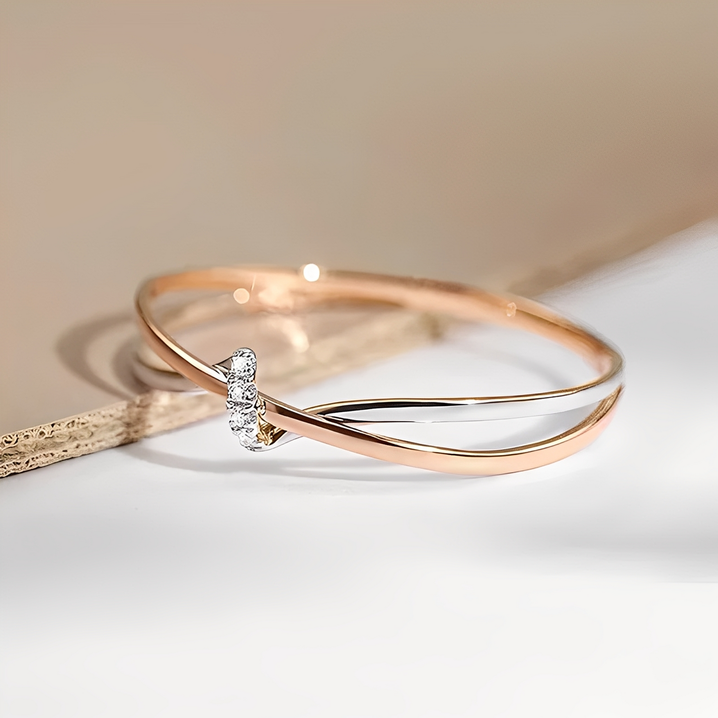 Eleane – Infinity Ring Two-Tone Stylish