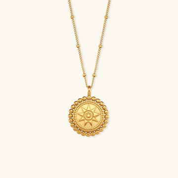 Women's Pendant Necklace with Star Motif