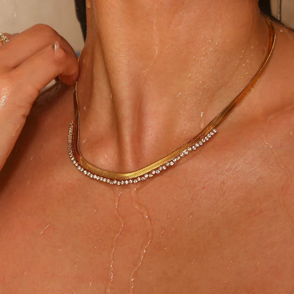 Women's Fishbone Necklace with Wide Chain Design and Stone Accents