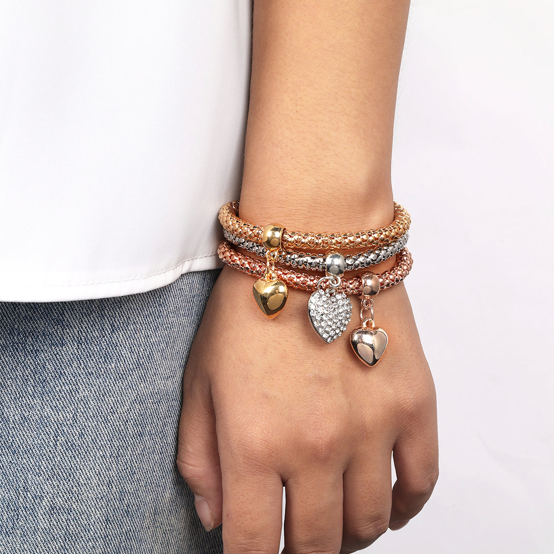 Aria – Metal bracelet with solid hearts