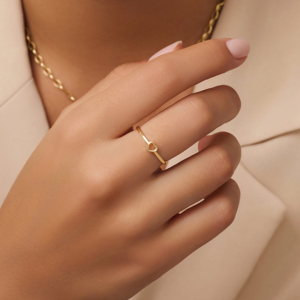 Women’s Ring with Open Heart Motif and Slim Band