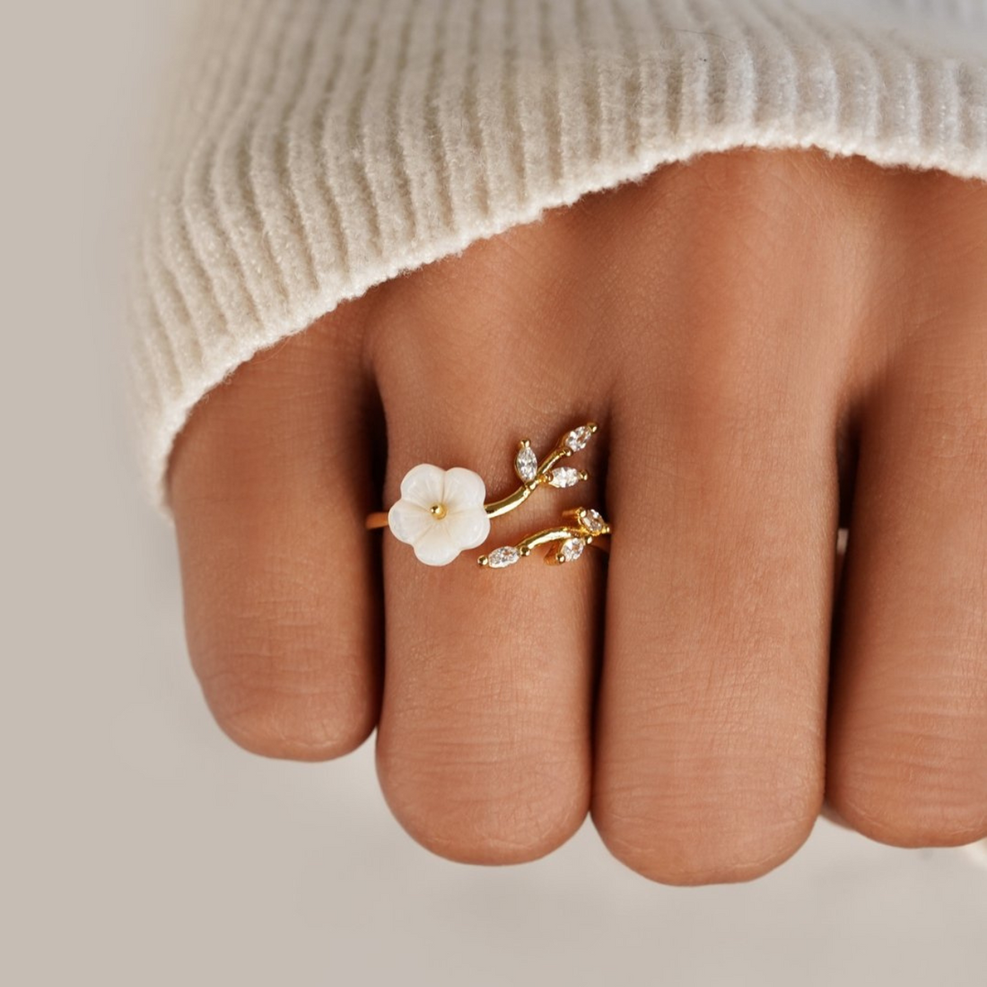 Wildflower Ring - Floral Petal Ring