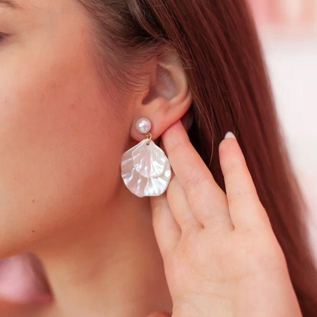Starfish Shiny Pearl - Dangling Starfish Earrings