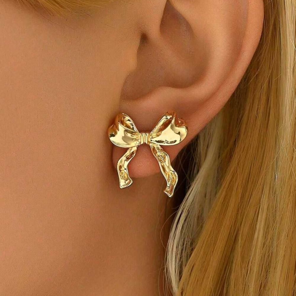 White Gold Stud Earrings with Bow Motif