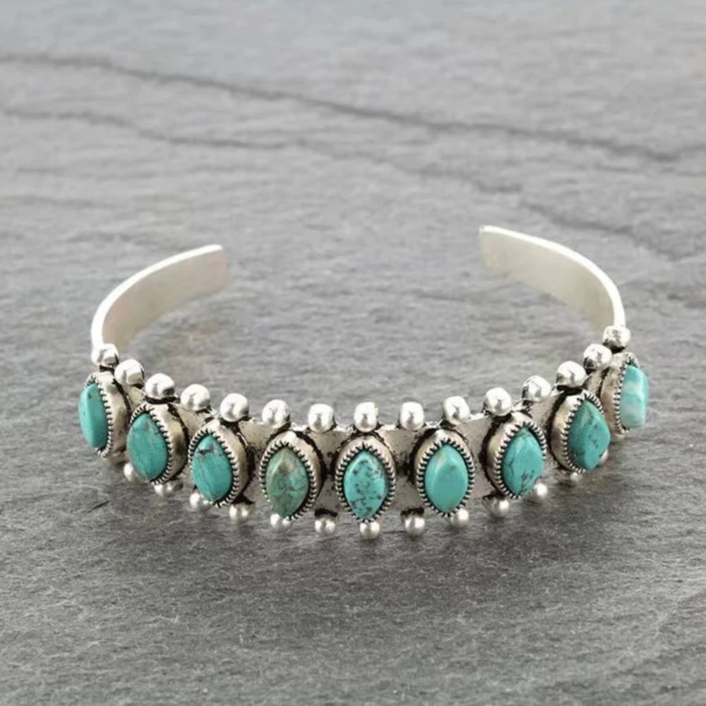 Women’s Open Bracelet with Teardrop-Shaped Centers and Pearl-Like Details