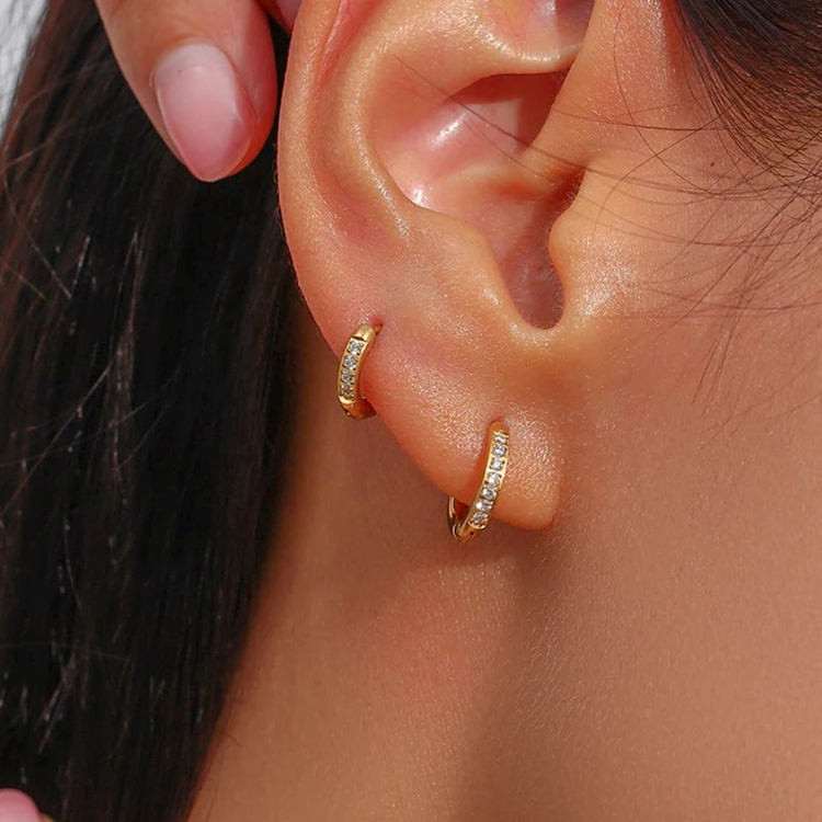 Jane – Huggie Hoops with Zirconia in Gold