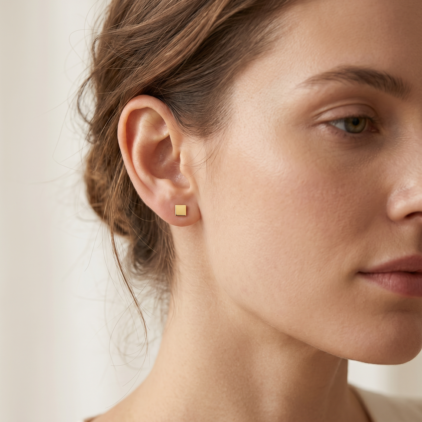 Yasuko - Cube-Shaped Stud Earrings in Minimalist Design