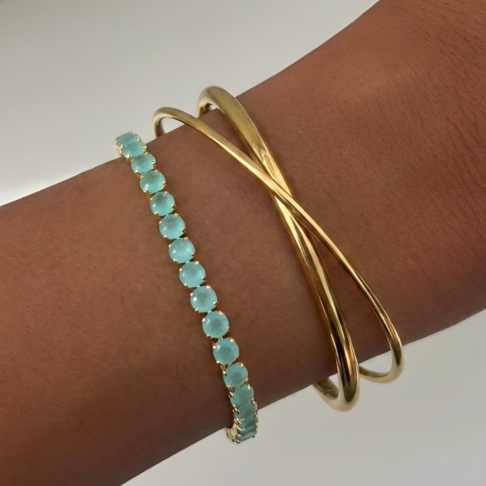 Women’s Tennis Bracelet with Round Stone Setting and Continuous Design