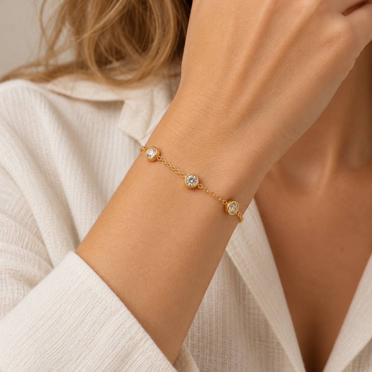 Women’s Bracelet with Three Round Stone Accents and Fine Chain Structure