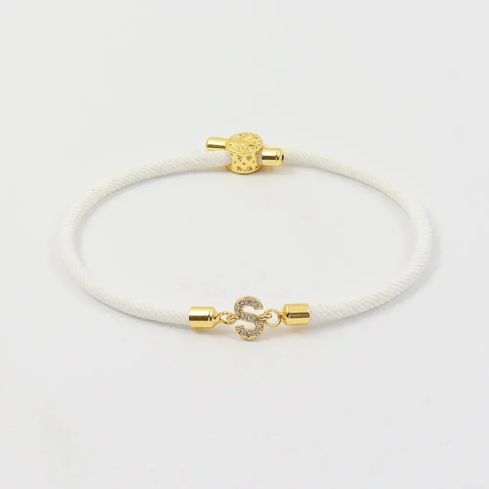 Calla – Adjustable Bracelet with Engraved Initial