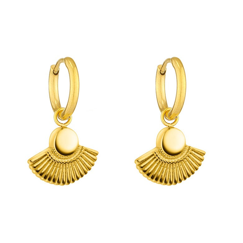 Women’s Huggie Earrings with Fan-Shaped Pendant and Ribbed Structure