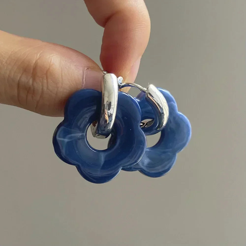 Florella – Flower Hoop Earrings Made of Noble Resin