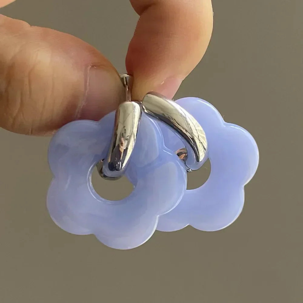 Florella – Flower Hoop Earrings Made of Noble Resin