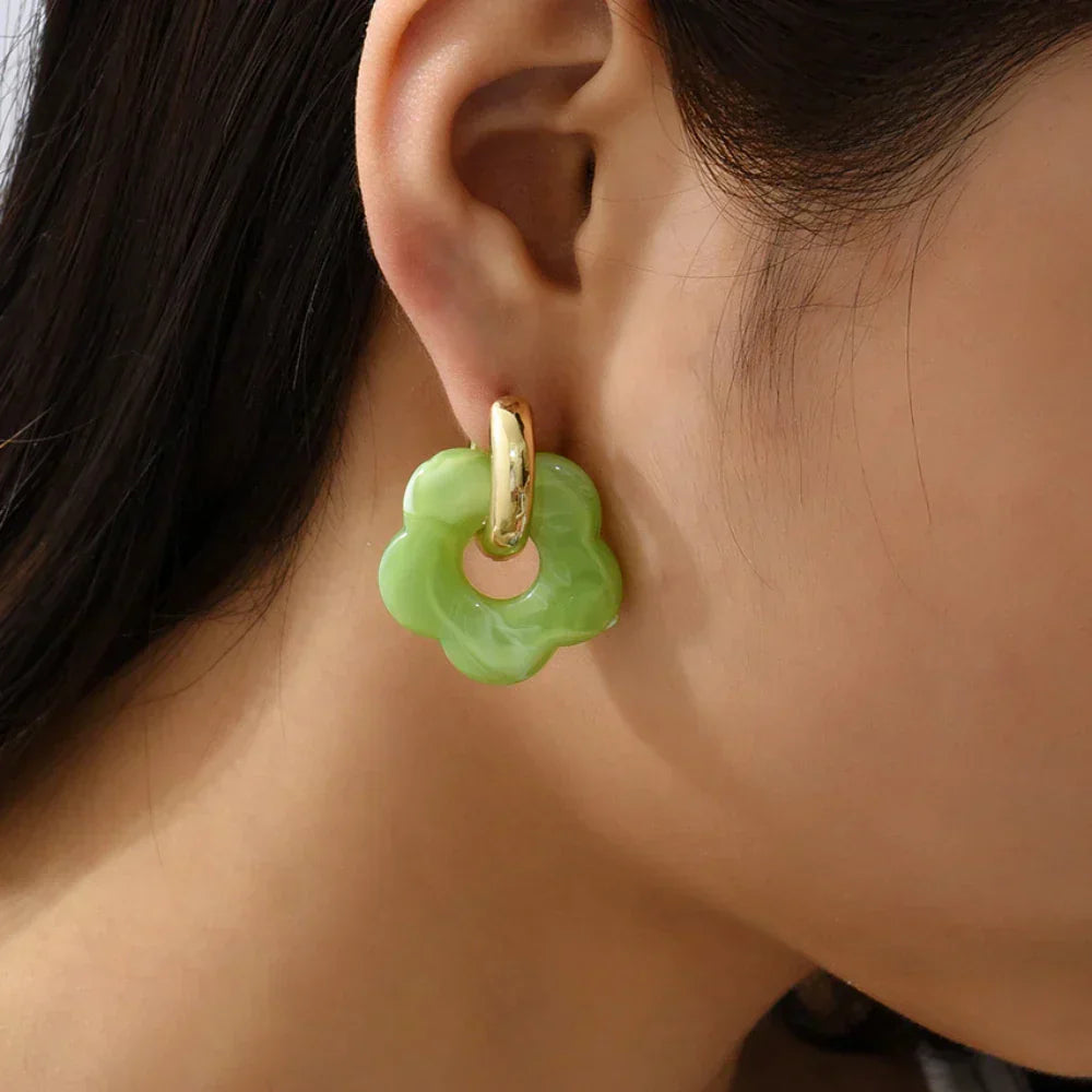 Florella – Flower Hoop Earrings Made of Noble Resin