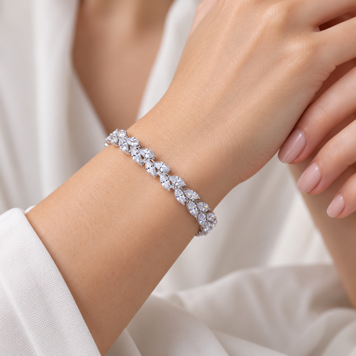 Women’s Tennis Bracelet with Leaf-Shaped Design and Sparkling Stone Accents