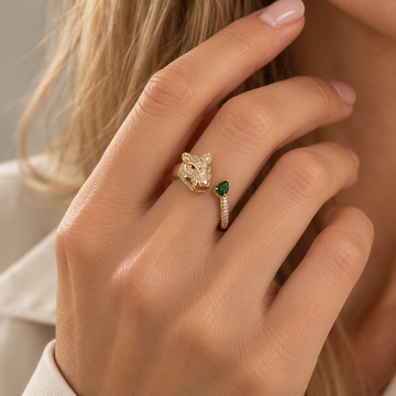 Women’s Adjustable Panther Ring with Animal Head Motif and Teardrop-Shaped Stone Accent