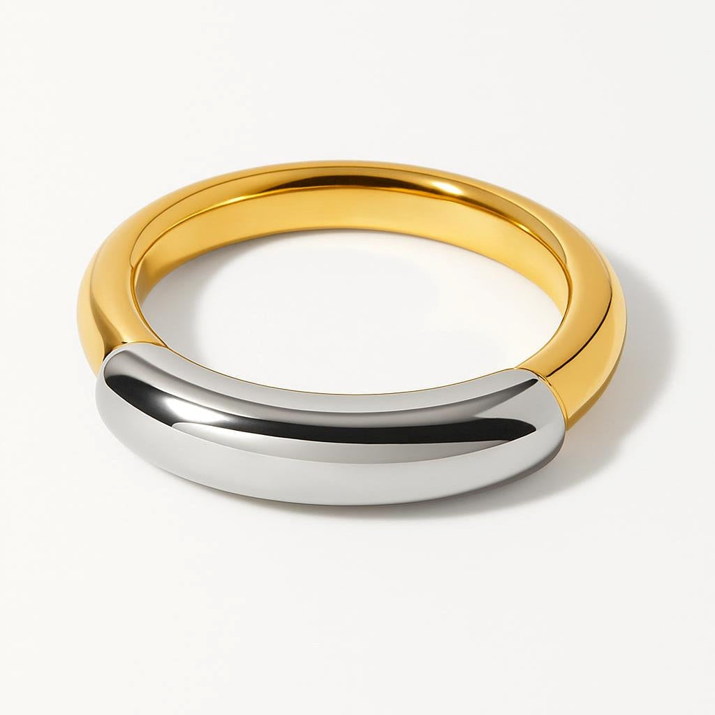 Ciela – Two-Tone Ring made of Titanium Steel with 18K Gold Plating