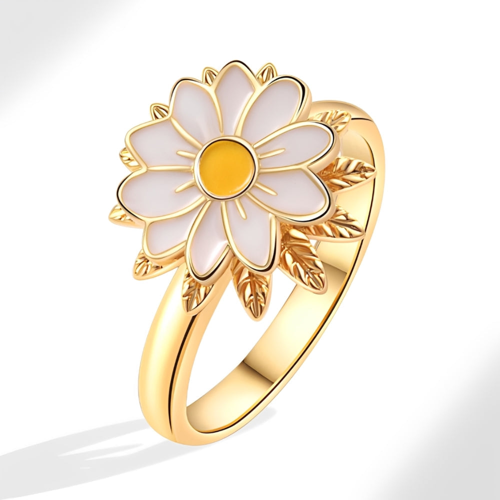 Women’s Adjustable Ring with Daisy Motif and Leaf Details