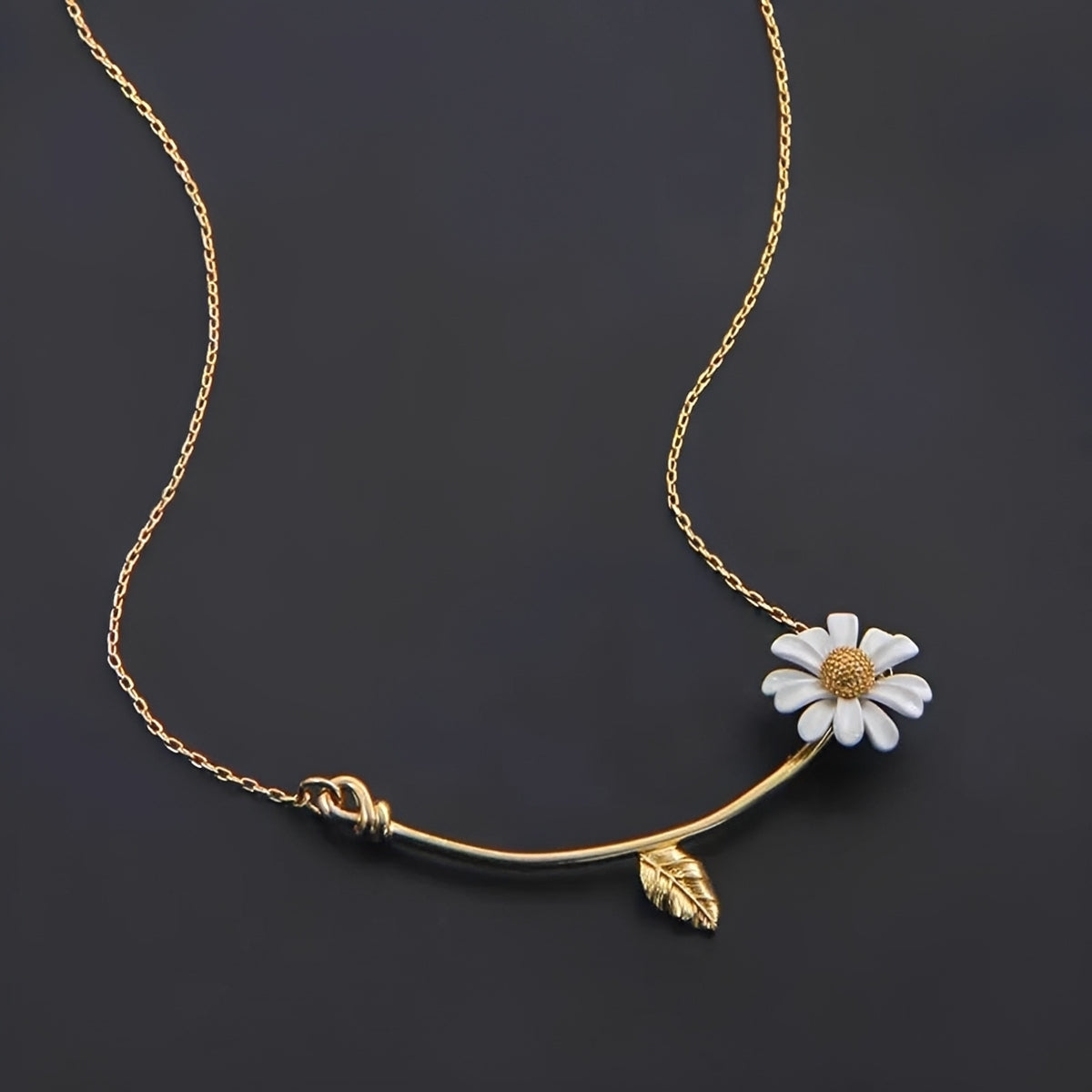 Azadeh - Flower and leaf necklace
