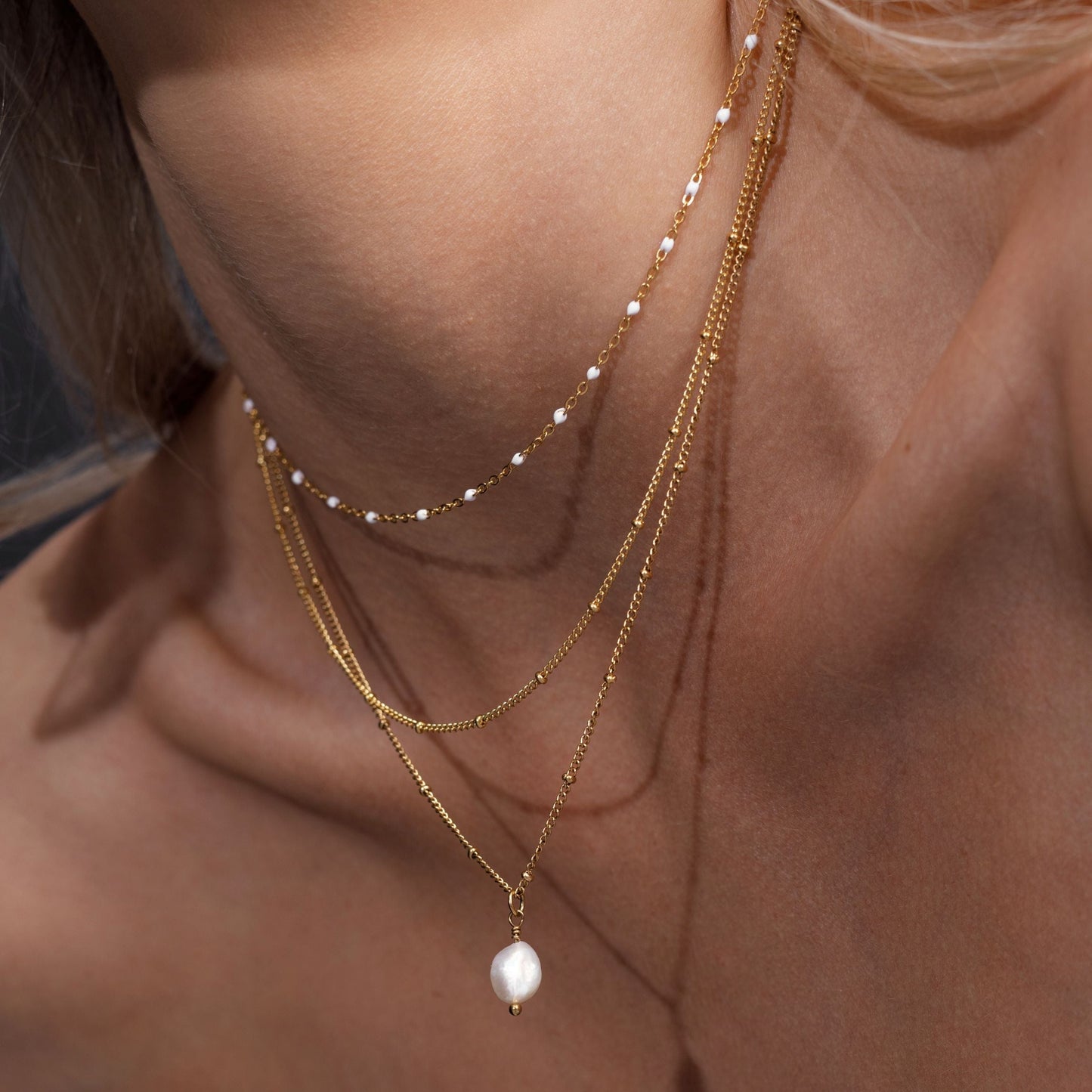 Aveline – Double necklace with gold pearls and enamel
