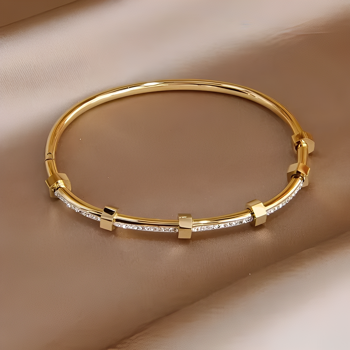 Amy – Bracelet shiny in gold