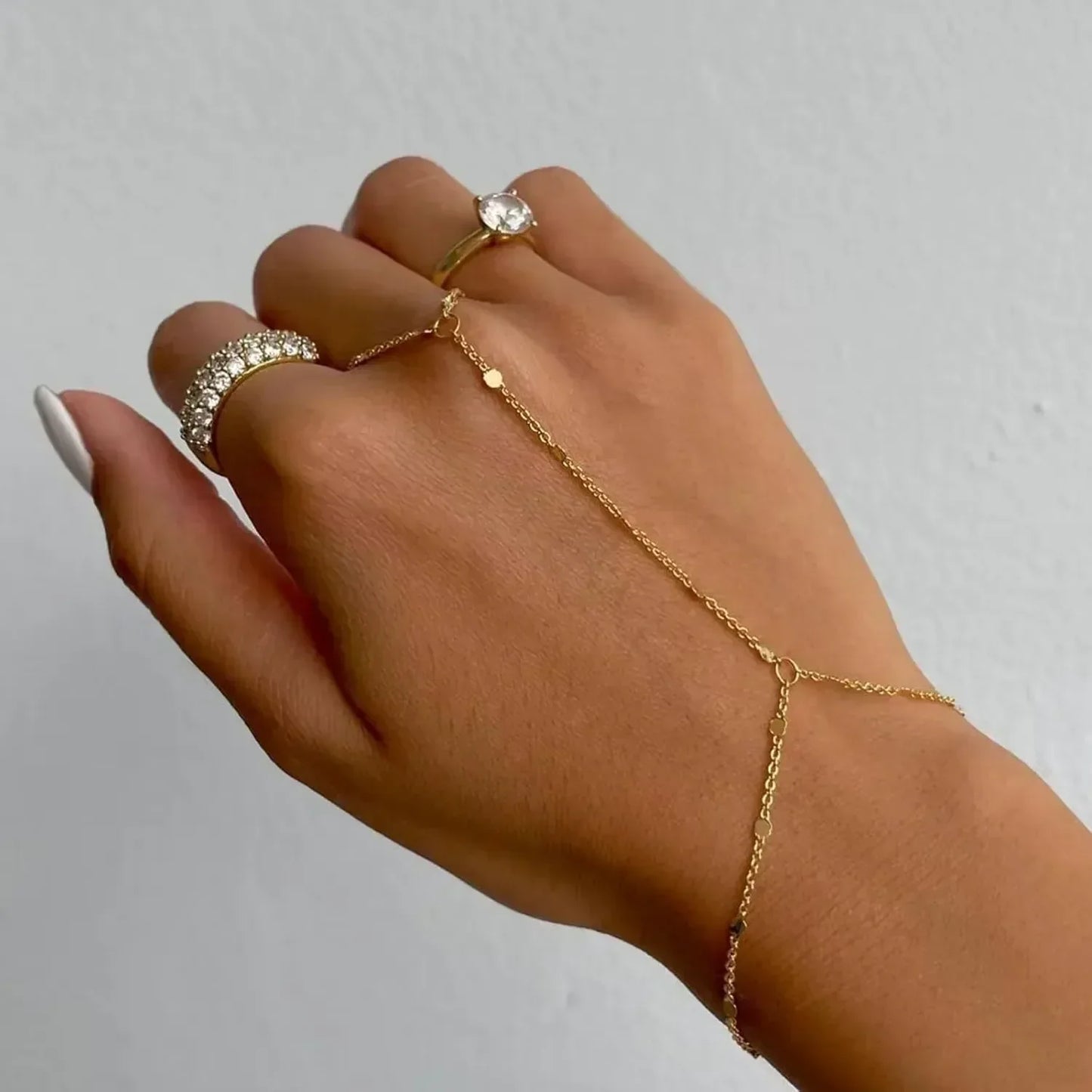 Lynda – Bracelet with Oriental Chain Style