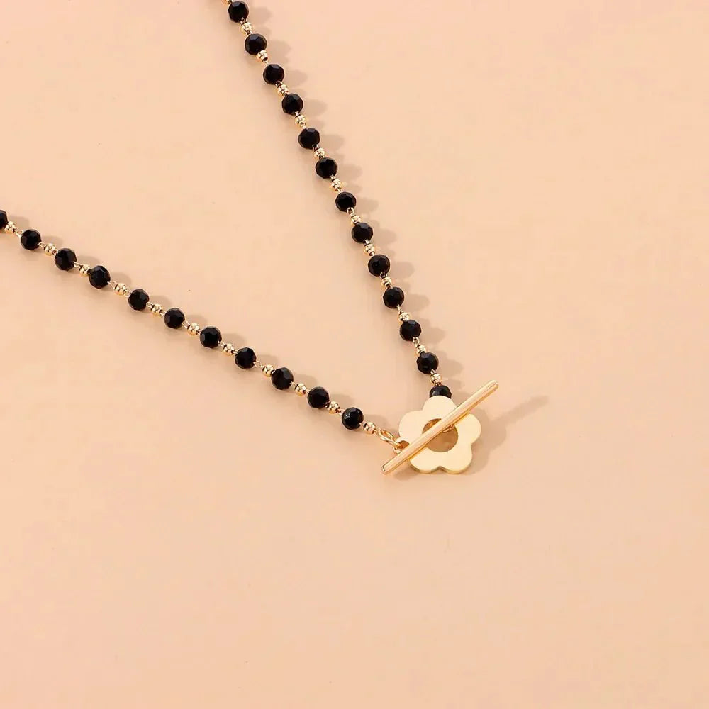 Naya – Floral Choker Necklace with Flower Clasp