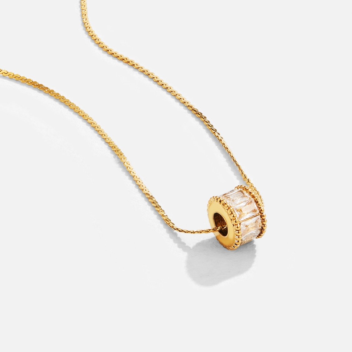 Gigi – Elegant Pendant Necklace