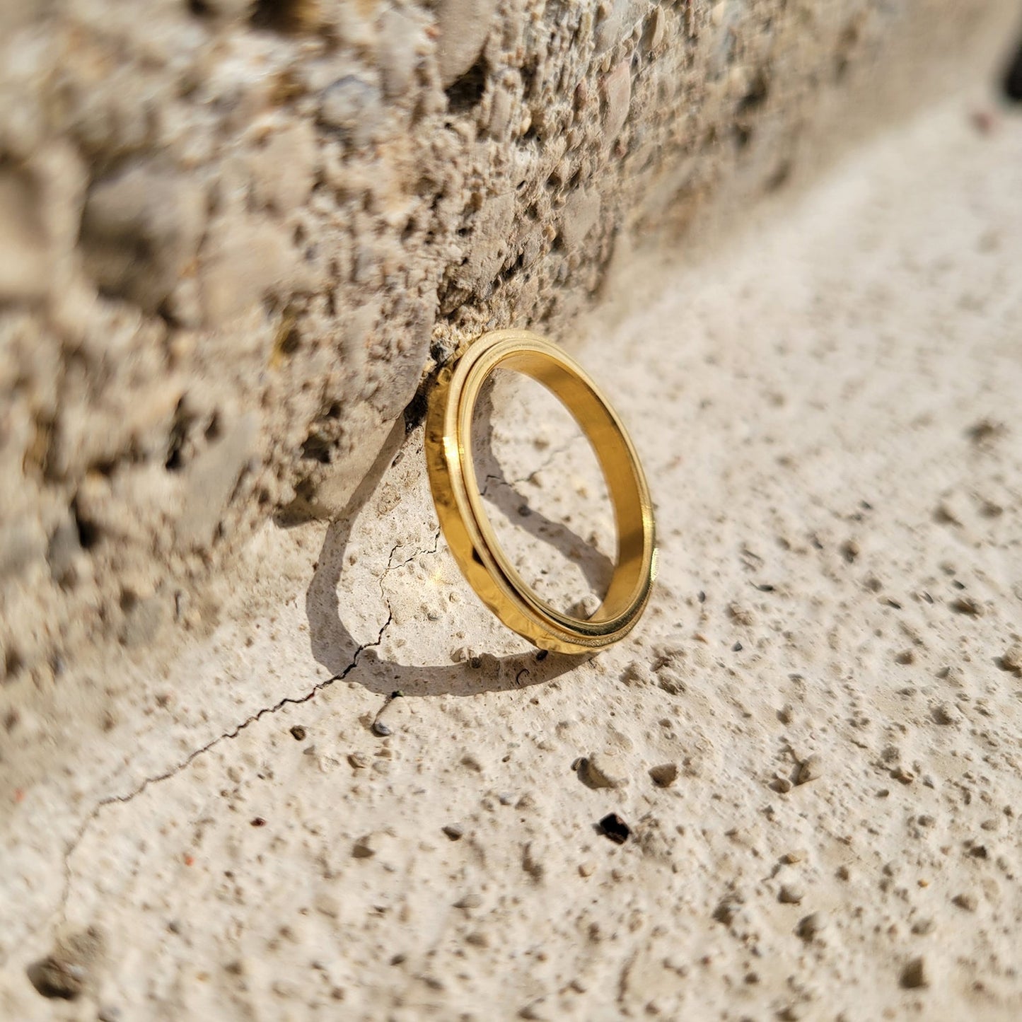 Nadia – Delicately Hammered Ring