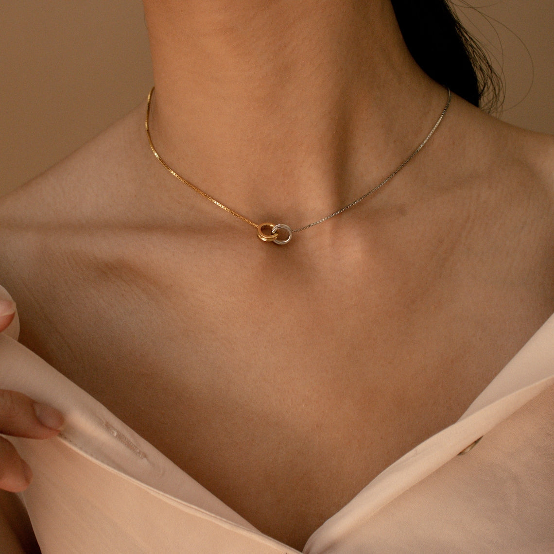 Eternal Circle Necklace - Interlinked Circle Necklace