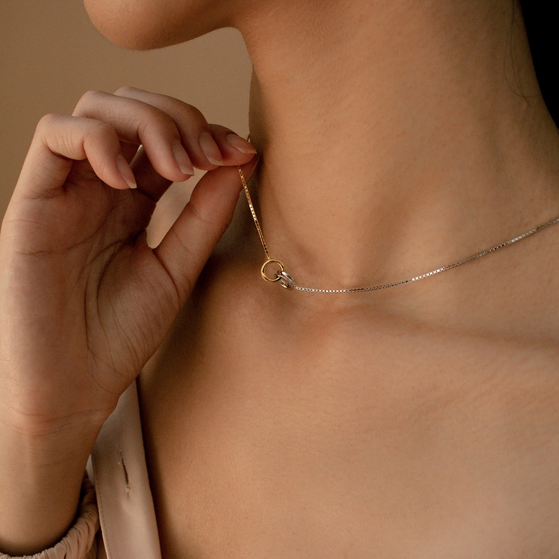 Eternal Circle Necklace - Interlinked Circle Necklace