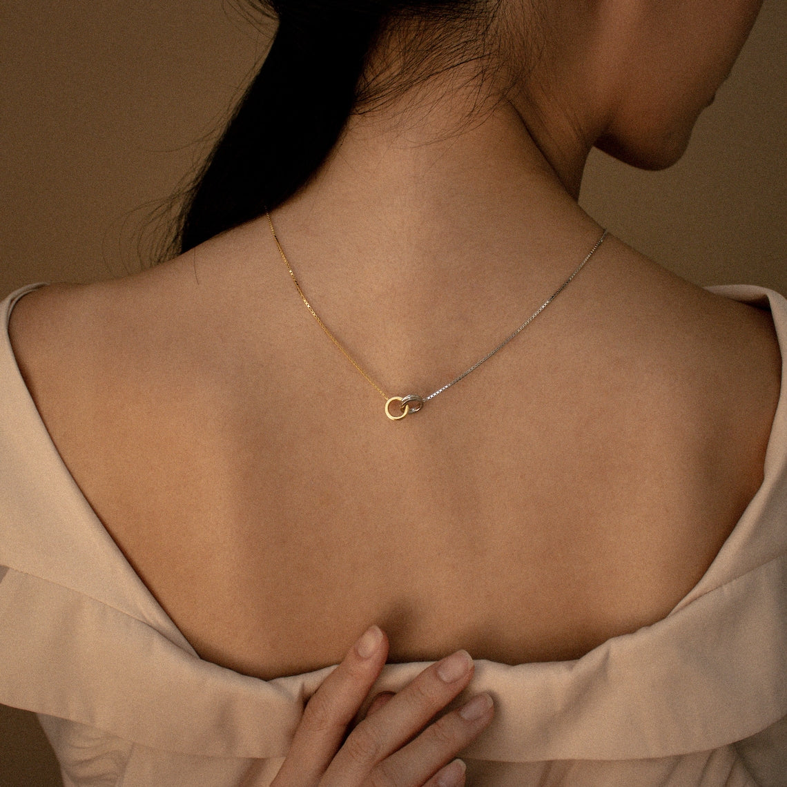 Eternal Circle Necklace - Interlinked Circle Necklace