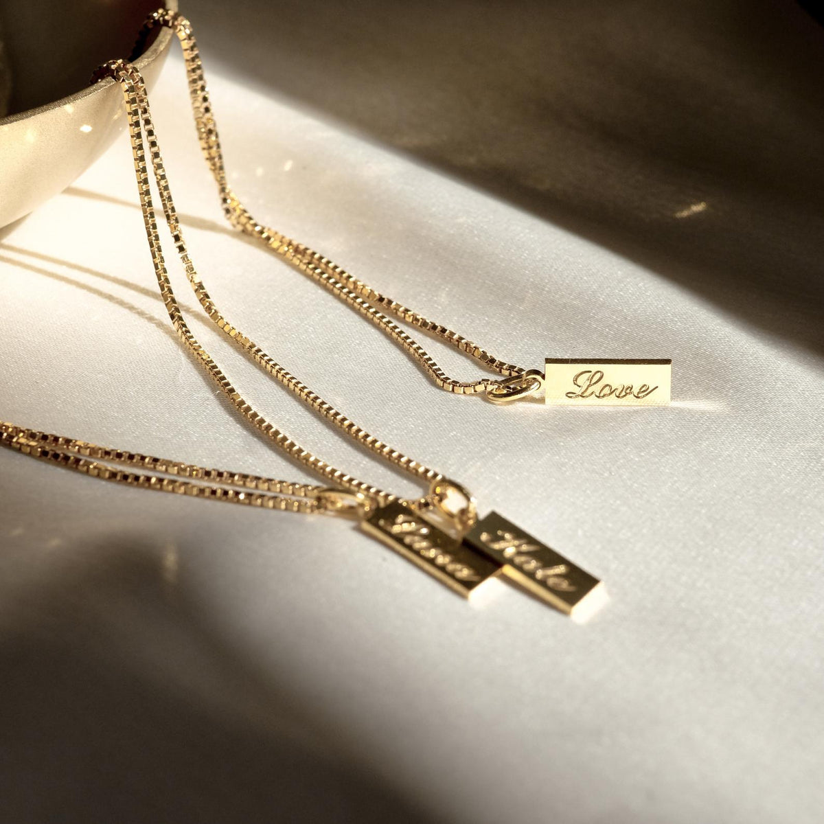 Lina – Personalized Fine Plaque Necklace