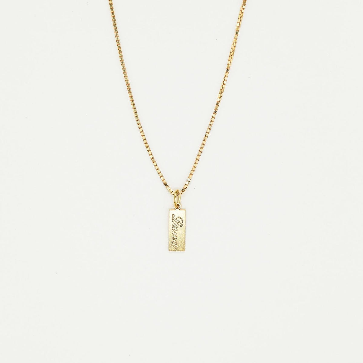 Lina – Personalized Fine Plaque Necklace
