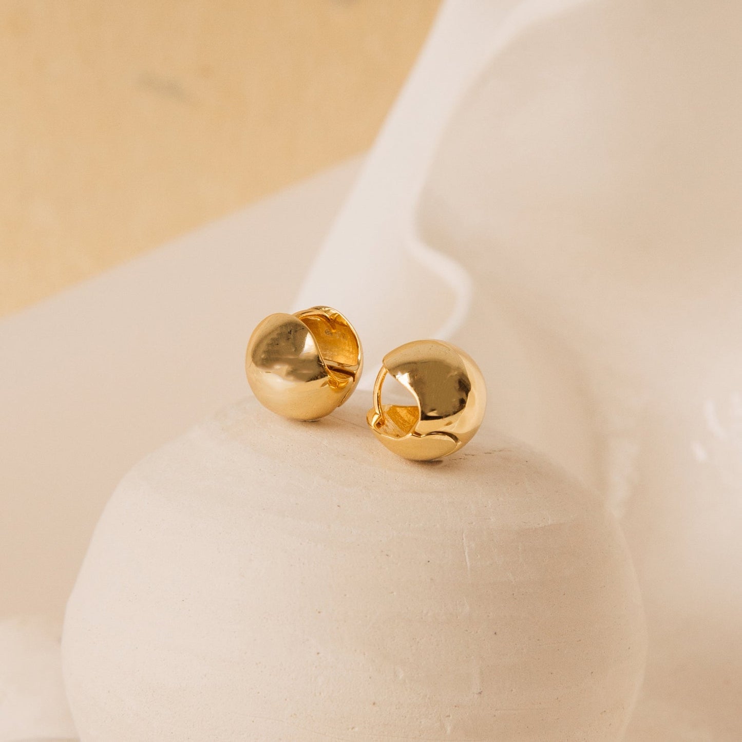 Luna – Chunky ball hoops
