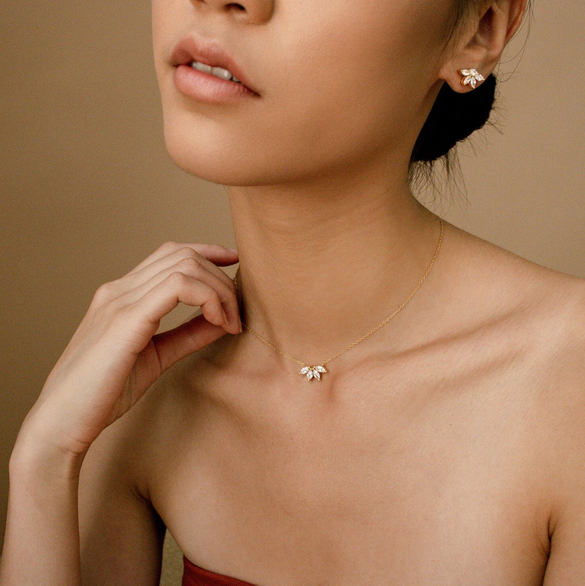 Marquise Necklace - Inset Marquise Detail