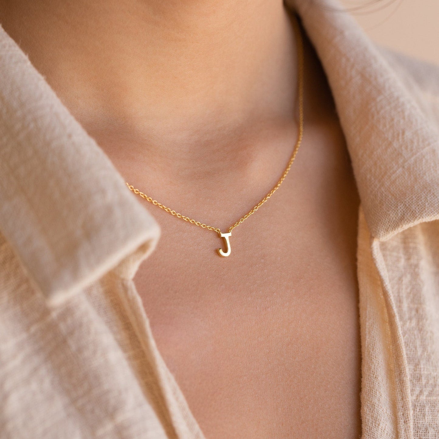 Elegant Necklace with Letters - Fashionable Chain with Initials