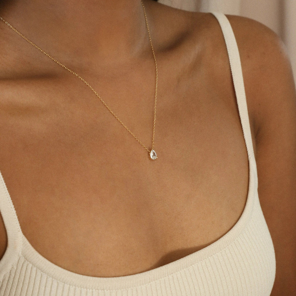 Teardrop Pendant Necklace