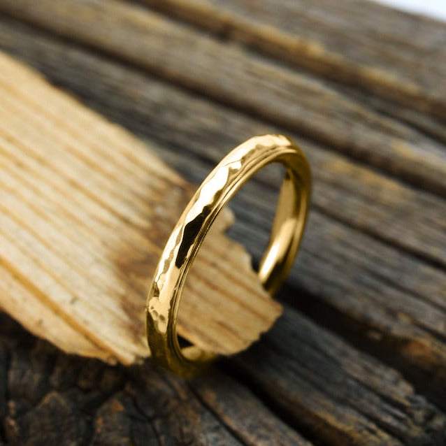 Nadia – Delicately Hammered Ring