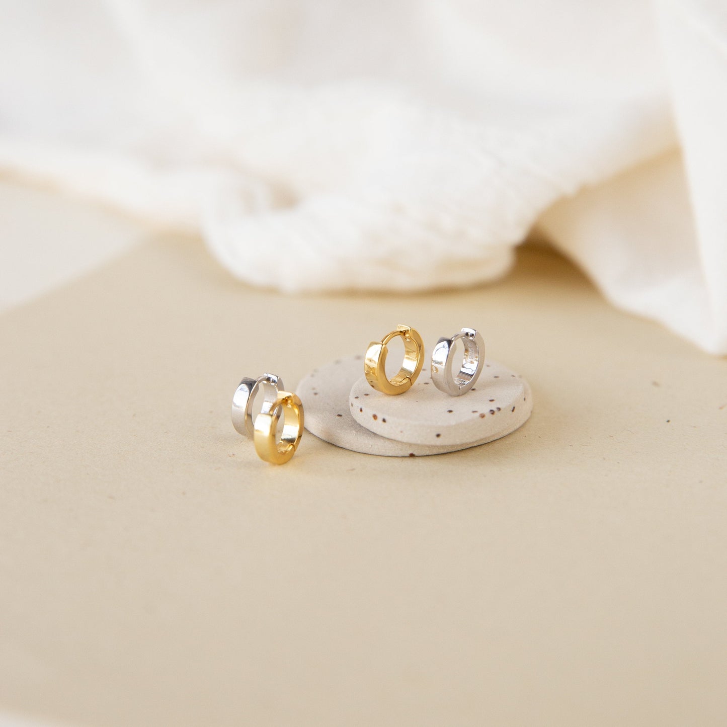 Classic Huggies - Subtle small Hoops
