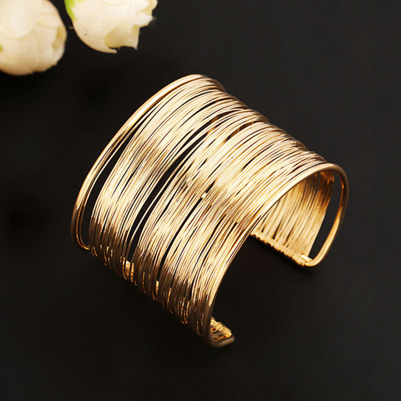 Mira – Stylish Bracelet in Antique Gold