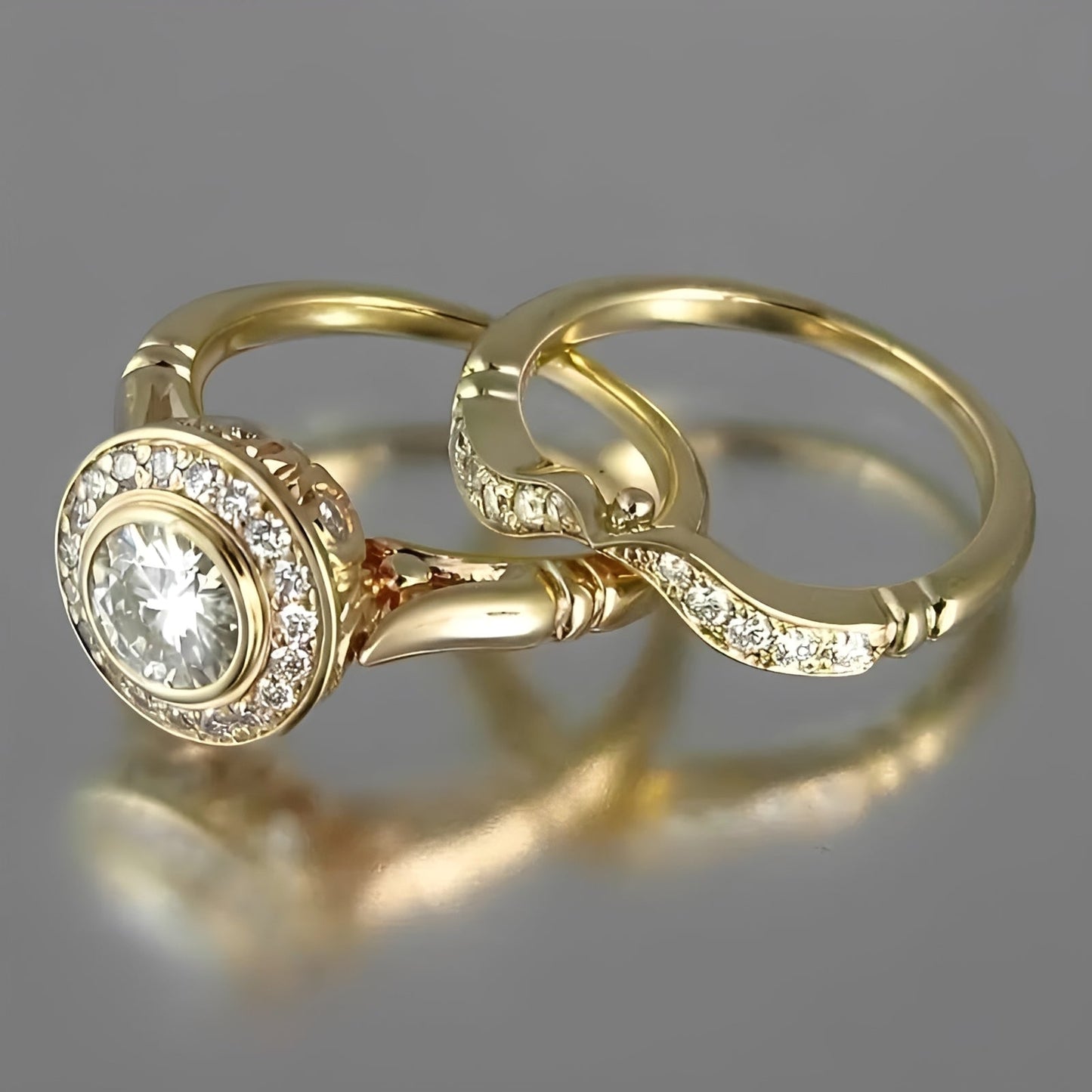Beatrice – Set of Vintage Gold Rings with Zirconium