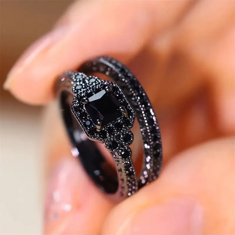 Adriane – Set Vintage Rings in Black