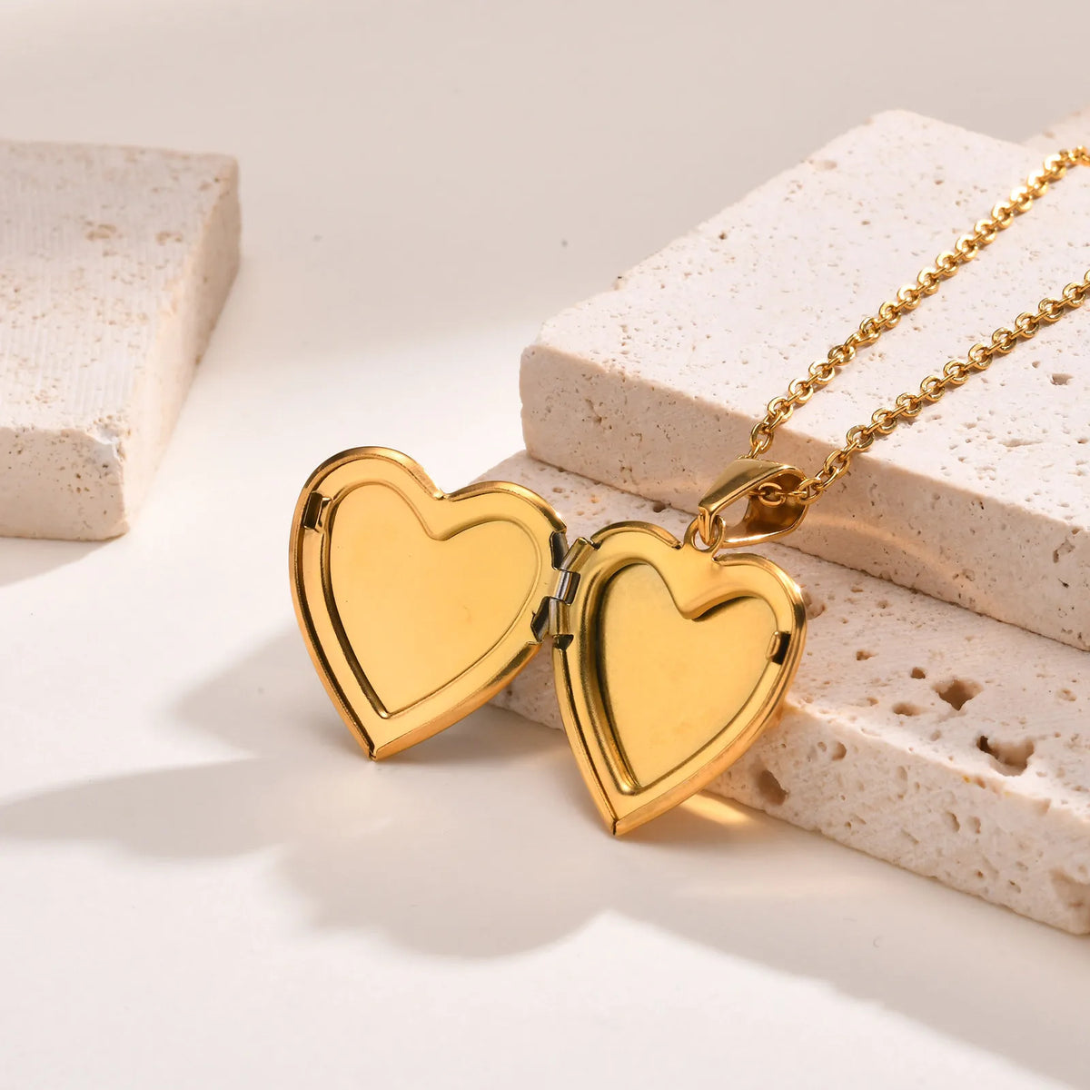 Women’s Heart Pendant Necklace with Iridescent Shell Inlay